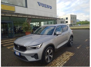 VOLVO XC40 T2 CORE G TRONIC   130CV  BENZINA !! GUIDABILE  NUOVI  NEO PATENTATI